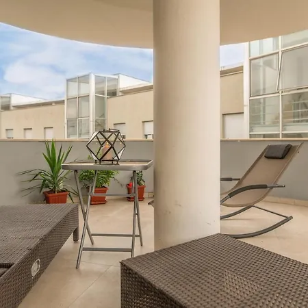 Chic & Fabulous Iris+free Garage Appartement
